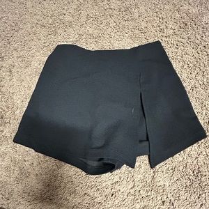 SHEIN black skort